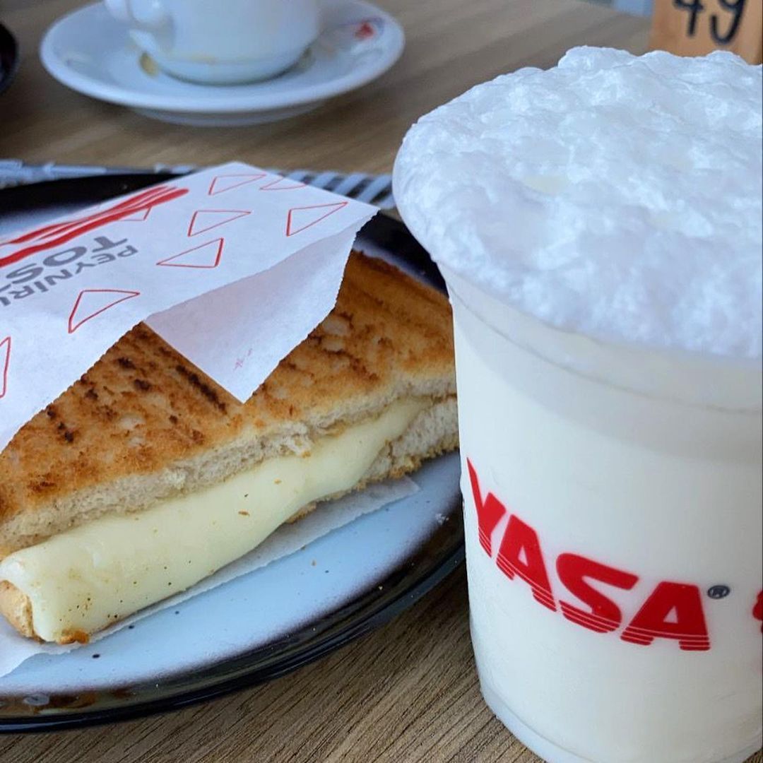 Susurluk Ayranı: Köpüklü Lezzetin Sırrı