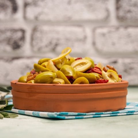 1 Kg Yasa Zeytin Salatası Akdeniz Mix