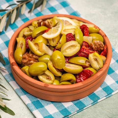 1 Kg Yasa Zeytin Salatası Akdeniz Mix