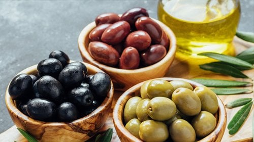 Doğal ve taze en lezzetli<br/>zeytin çeşitleri